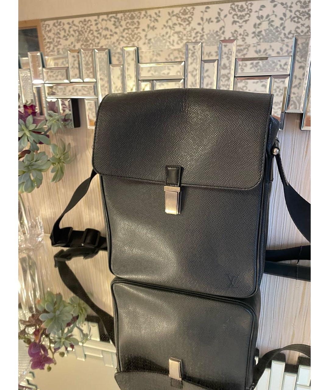 LOUIS VUITTON Черная кожаная сумка на плечо, фото 9