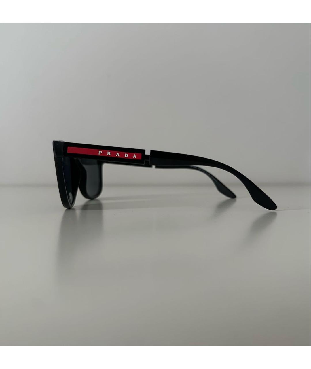 PRADA Черные пластиковые солнцезащитные очки, фото 2