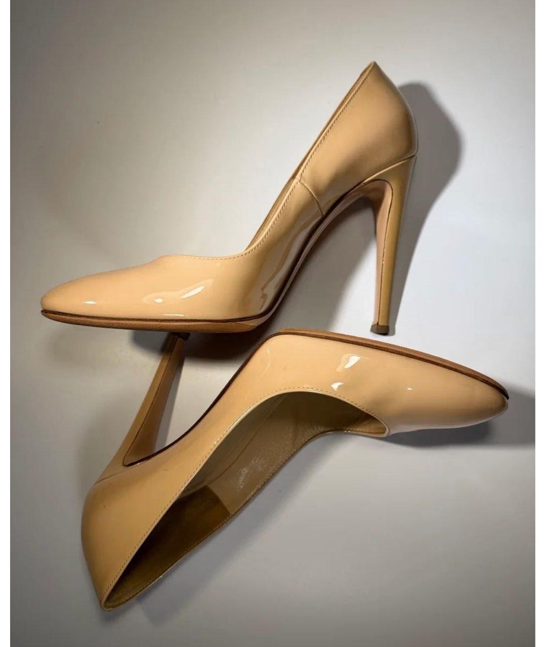GIANVITO ROSSI Бежевые туфли из лакированной кожи, фото 7
