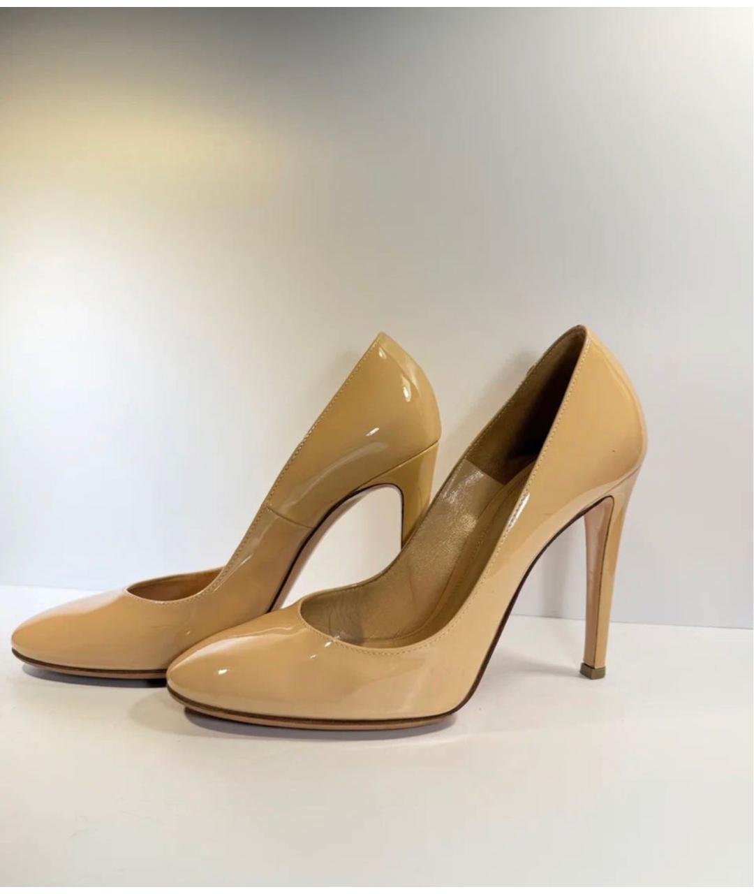 GIANVITO ROSSI Бежевые туфли из лакированной кожи, фото 6