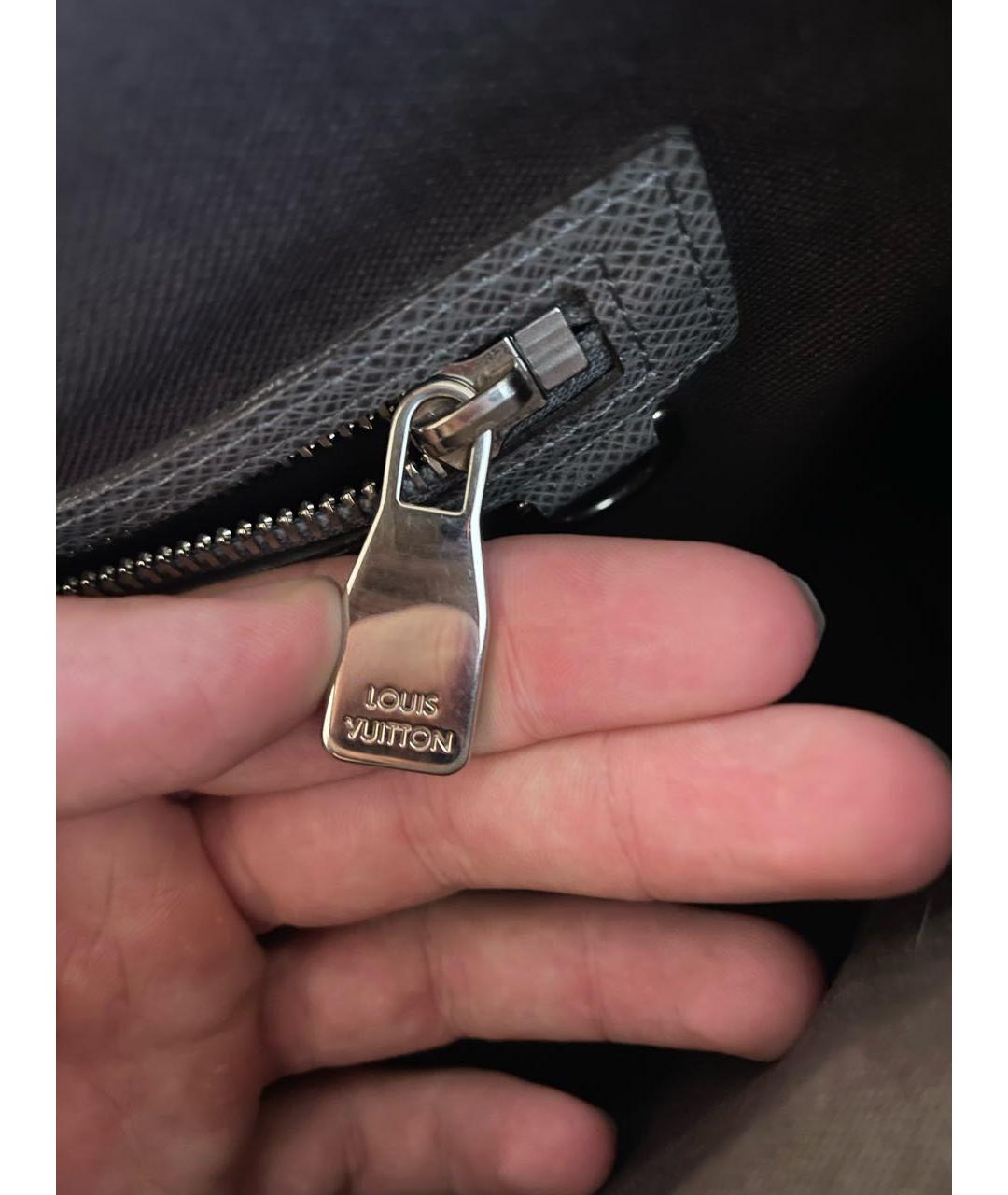 LOUIS VUITTON Серая кожаная сумка на плечо, фото 4