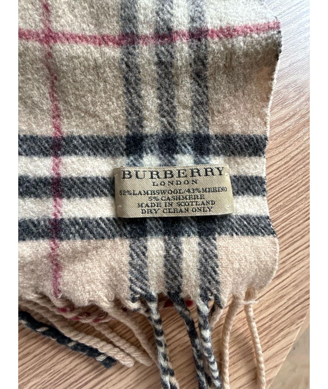 BURBERRY Бежевый шарф, фото 3
