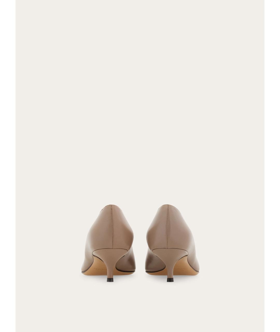 FERRAGAMO Бежевые кожаные туфли, фото 3