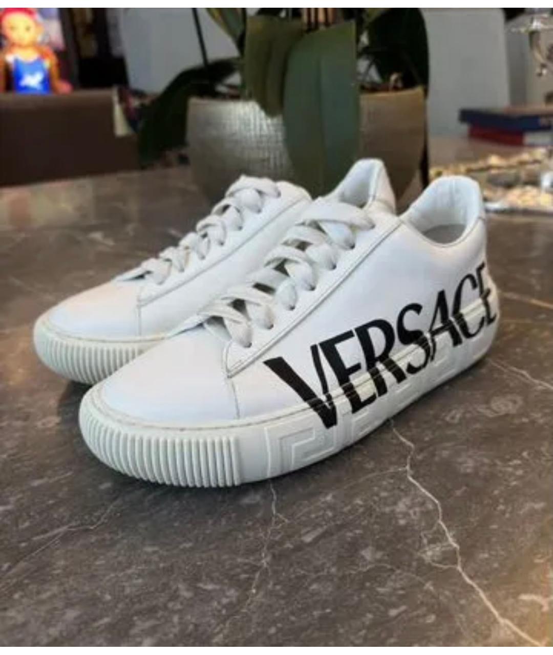 VERSACE Белые кожаные кеды, фото 2