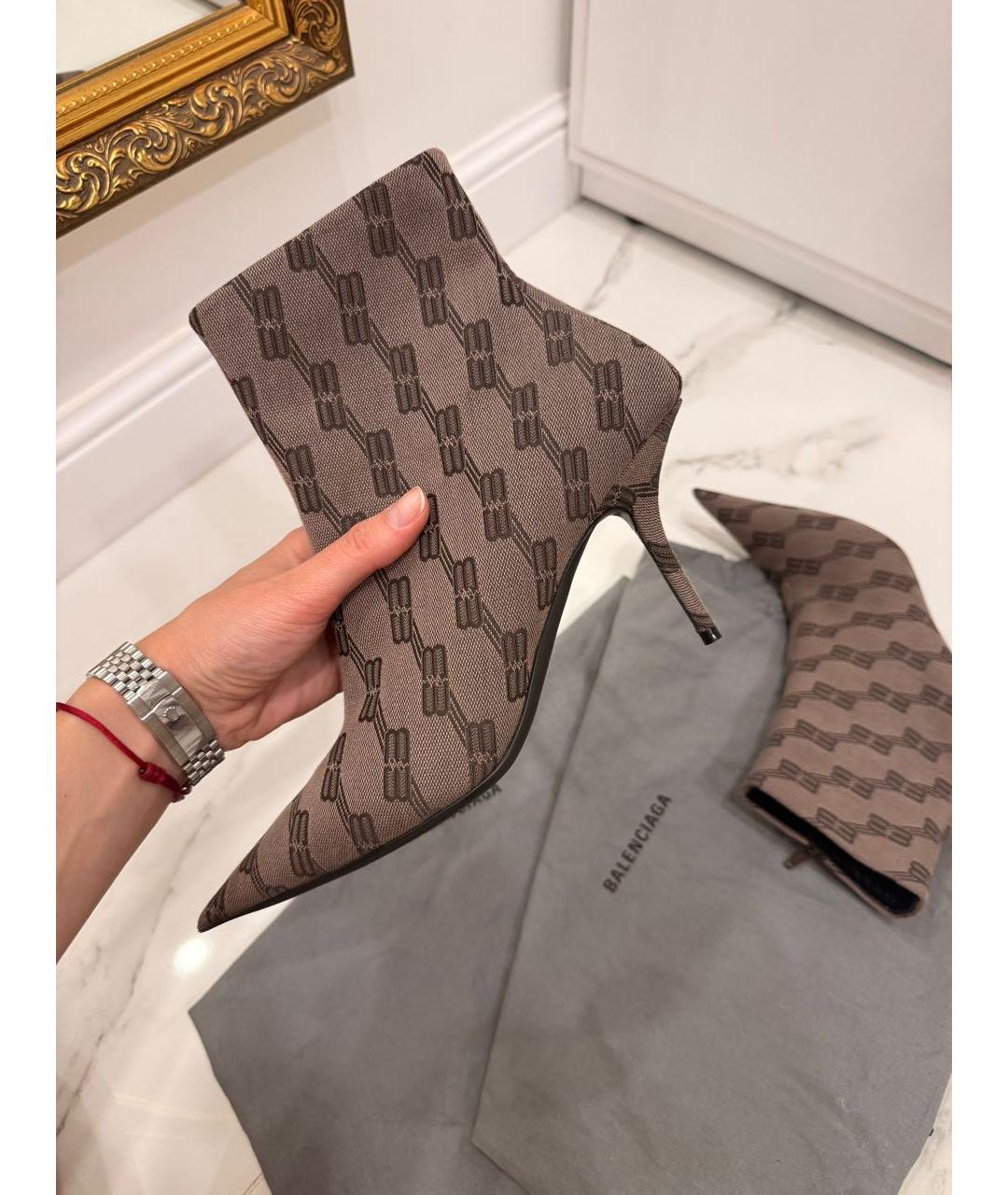 BALENCIAGA Коричневые текстильные ботильоны, фото 8