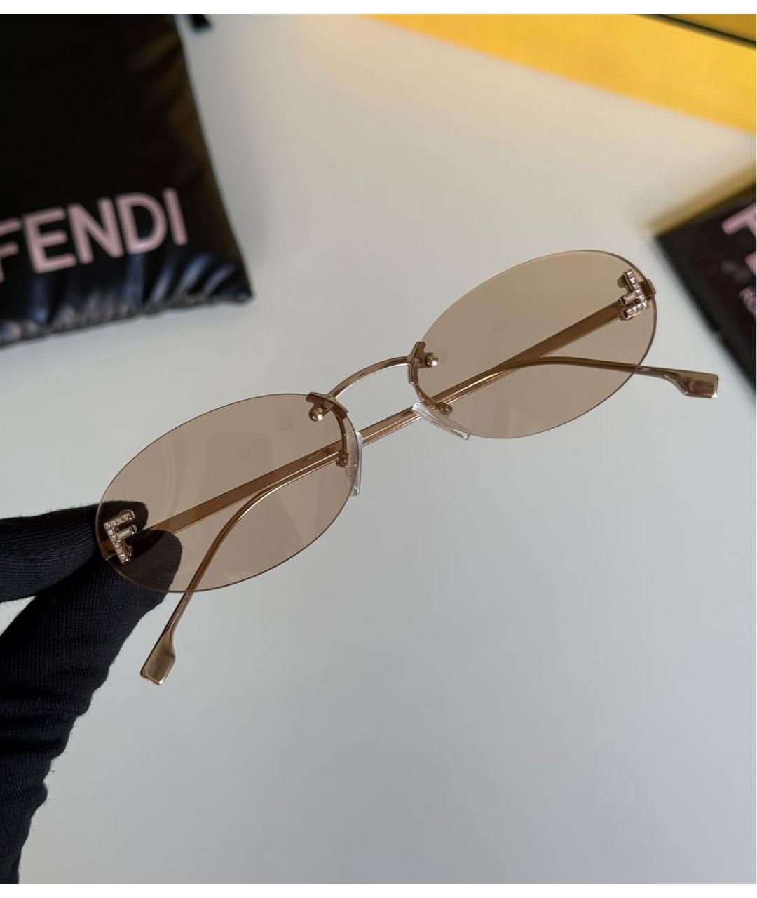 FENDI Золотые металлические солнцезащитные очки, фото 2