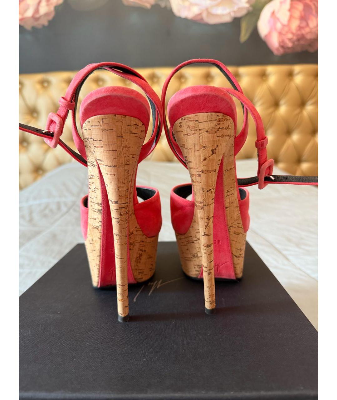 GIUSEPPE ZANOTTI DESIGN Коралловые замшевые босоножки, фото 4