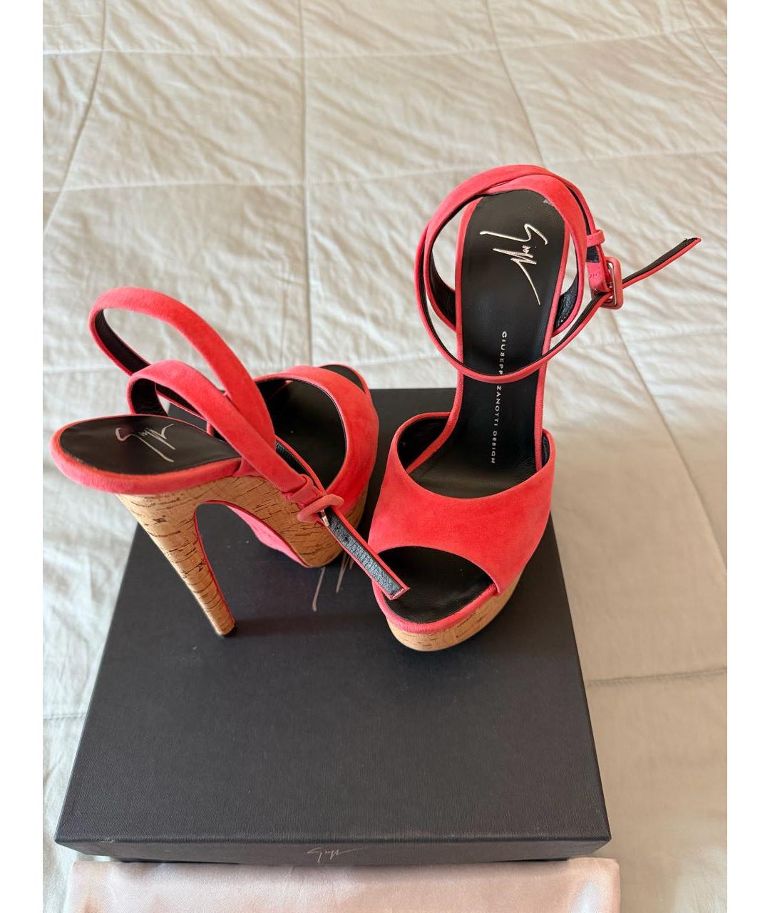 GIUSEPPE ZANOTTI DESIGN Коралловые замшевые босоножки, фото 6
