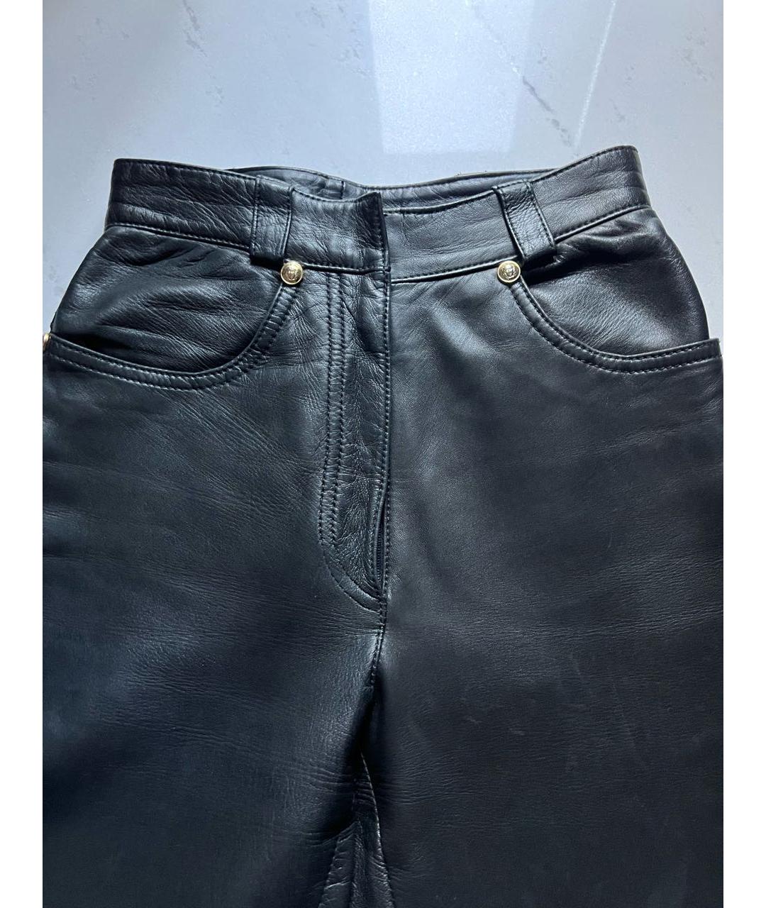 VERSACE Черные кожаные брюки узкие, фото 3