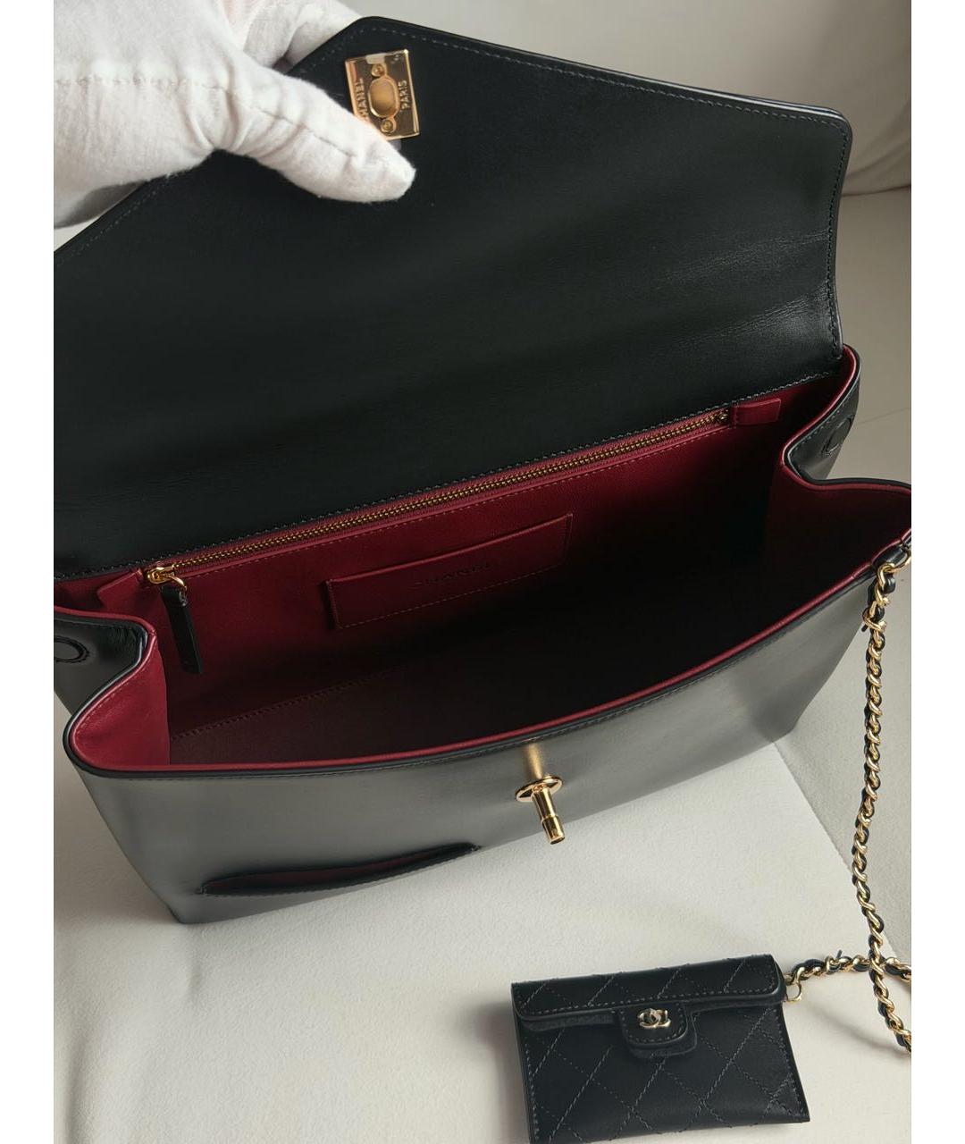 CHANEL Черная кожаная сумка с короткими ручками, фото 5