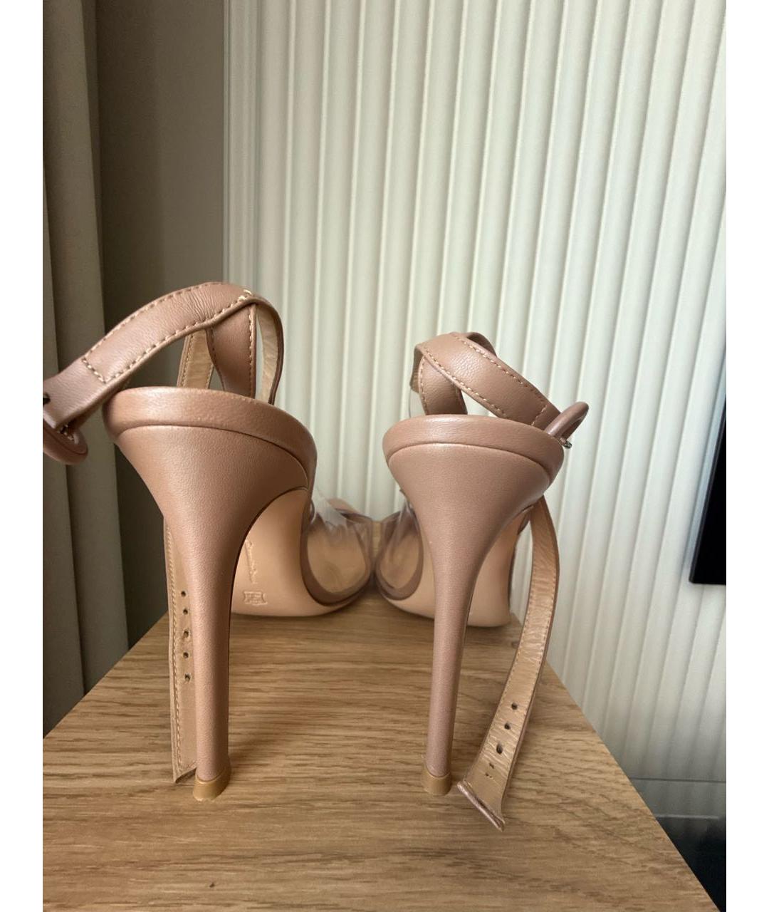 GIANVITO ROSSI Бежевые кожаные босоножки, фото 4