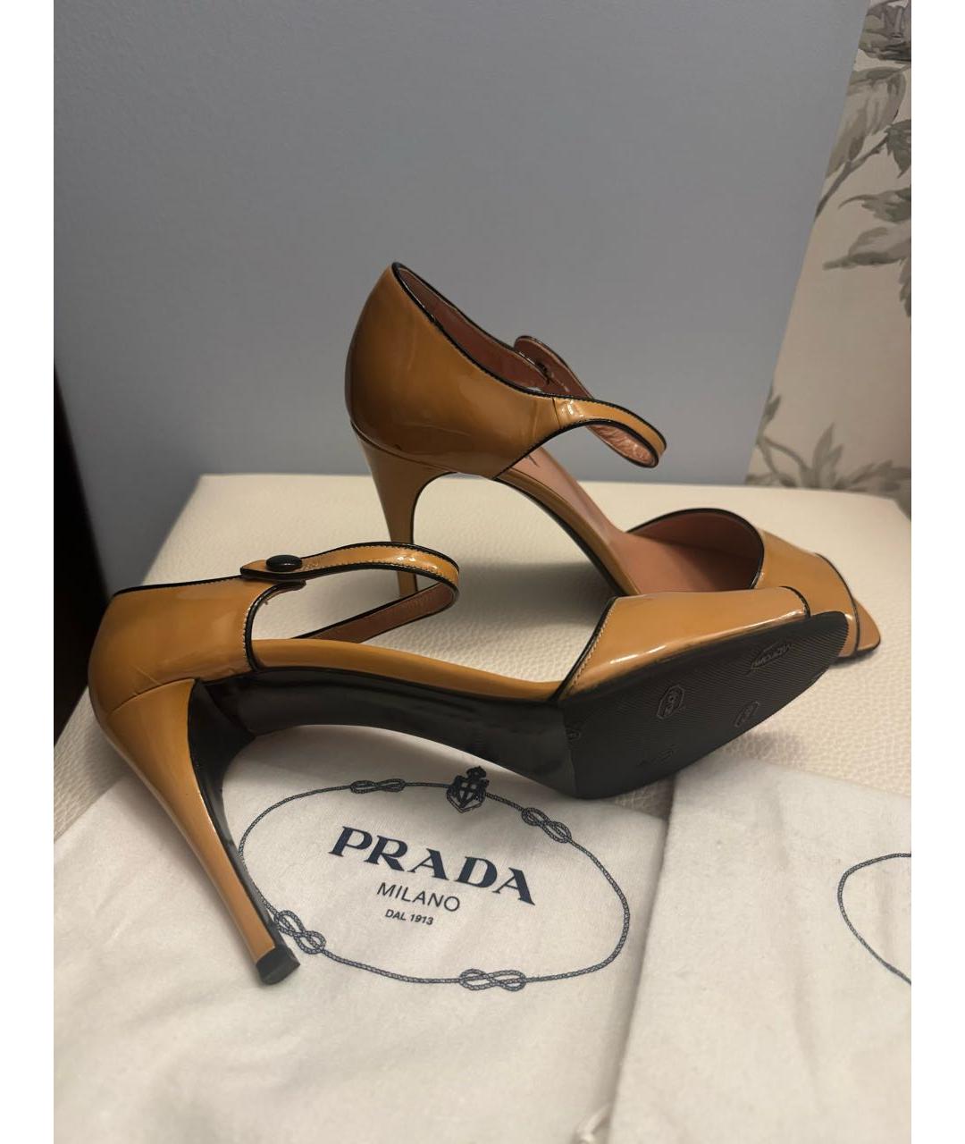 PRADA Розовые босоножки из лакированной кожи, фото 3