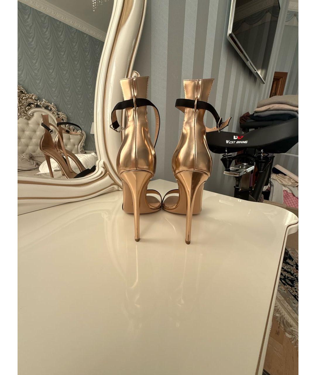 GIANVITO ROSSI Черные текстильные босоножки, фото 4