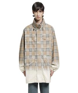 BURBERRY Куртка