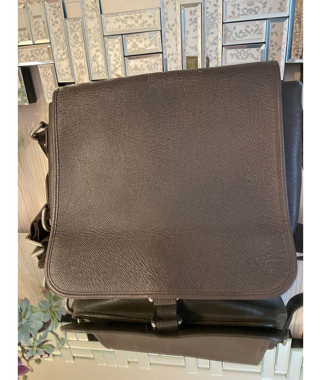 LOUIS VUITTON Коричневая кожаная сумка на плечо, фото 9