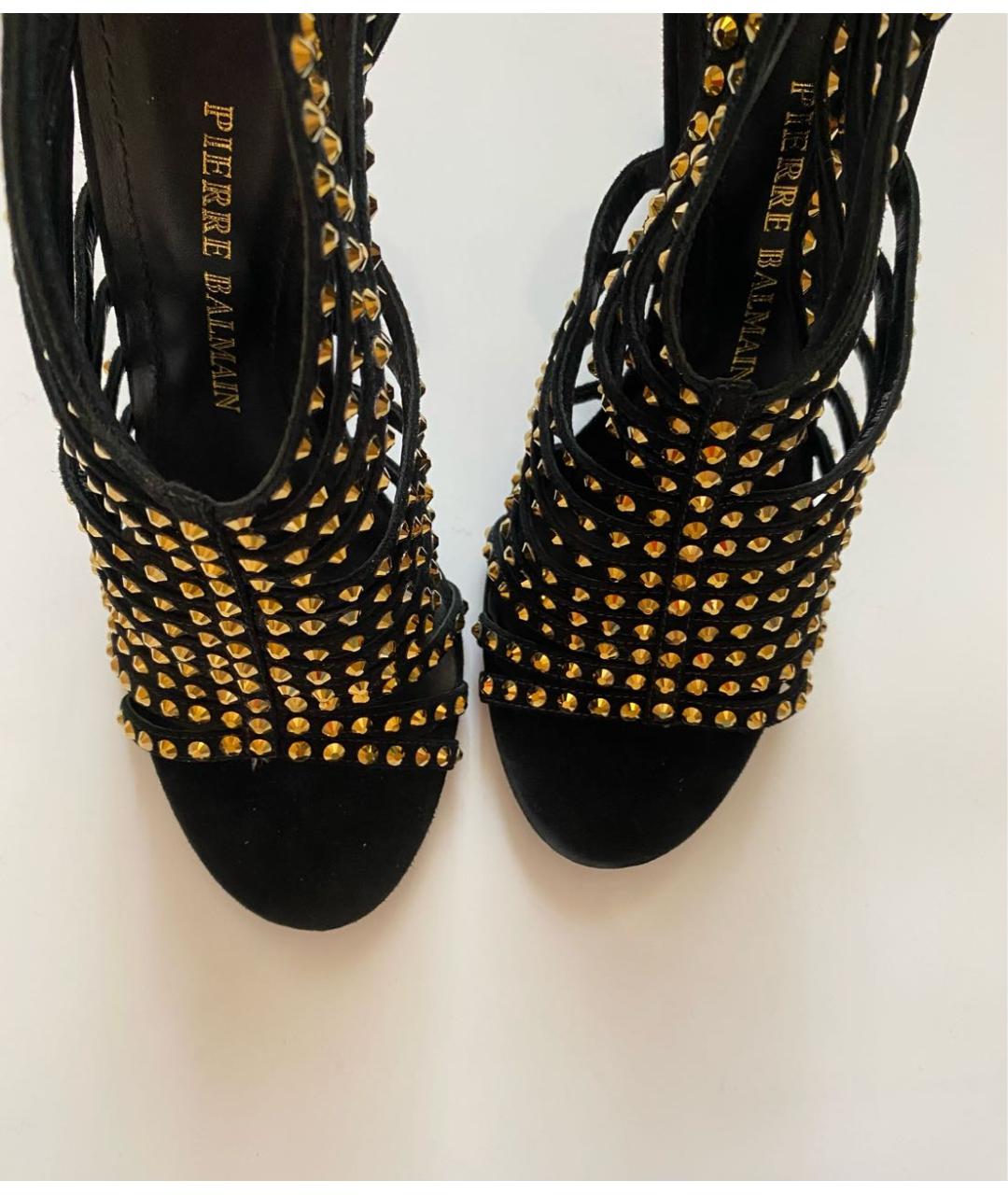 PIERRE BALMAIN Черные замшевые босоножки, фото 3