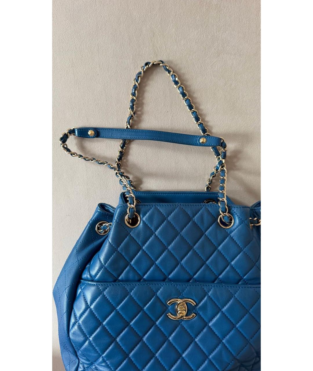 CHANEL Темно-синяя кожаная сумка через плечо, фото 2