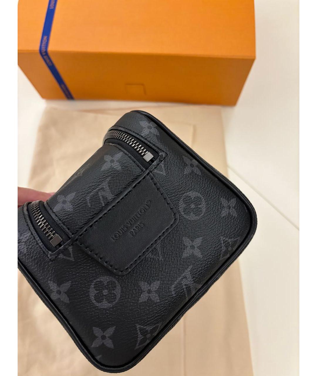 LOUIS VUITTON Черная косметичка из канвы, фото 5