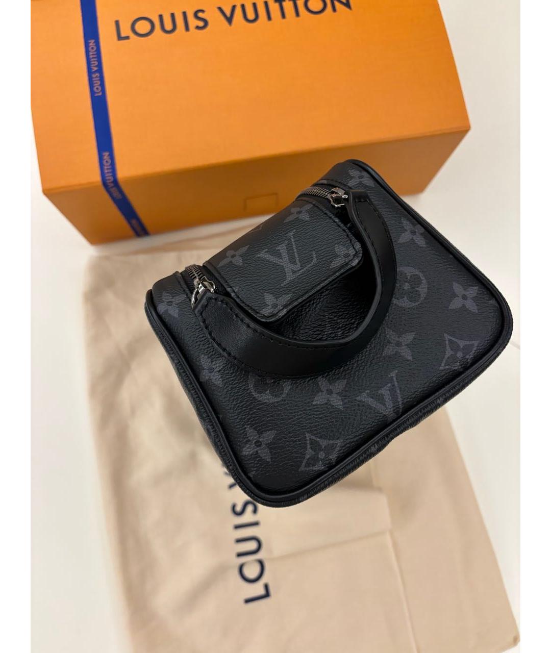 LOUIS VUITTON Черная косметичка из канвы, фото 4