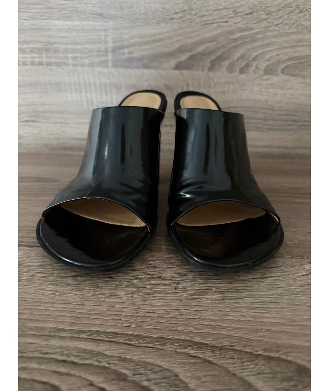 BOTTEGA VENETA Черные мюли из лакированной кожи, фото 2