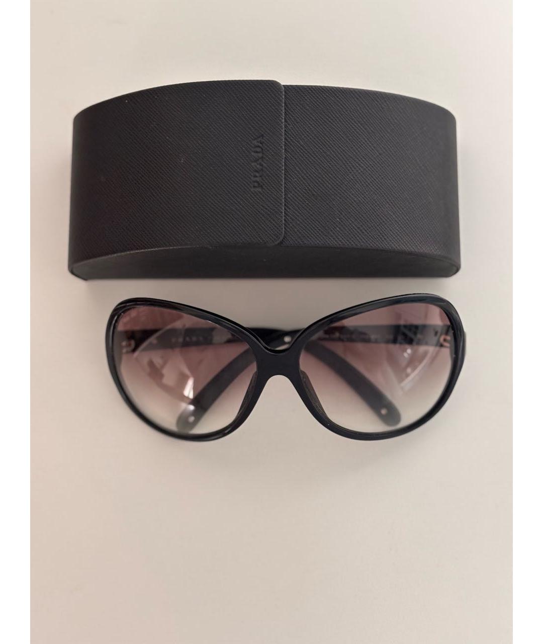 PRADA Черные пластиковые солнцезащитные очки, фото 4