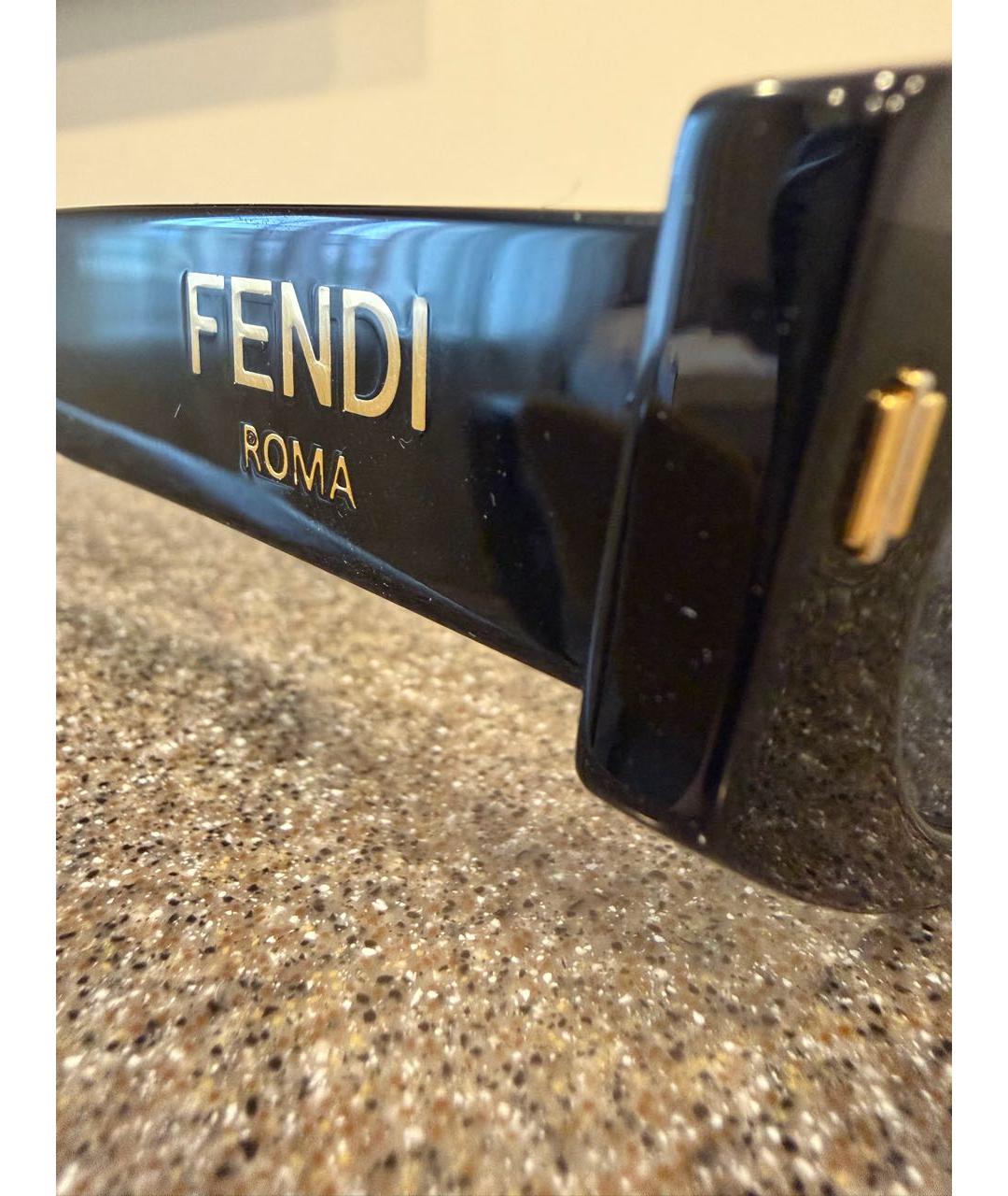 FENDI Черные пластиковые солнцезащитные очки, фото 3