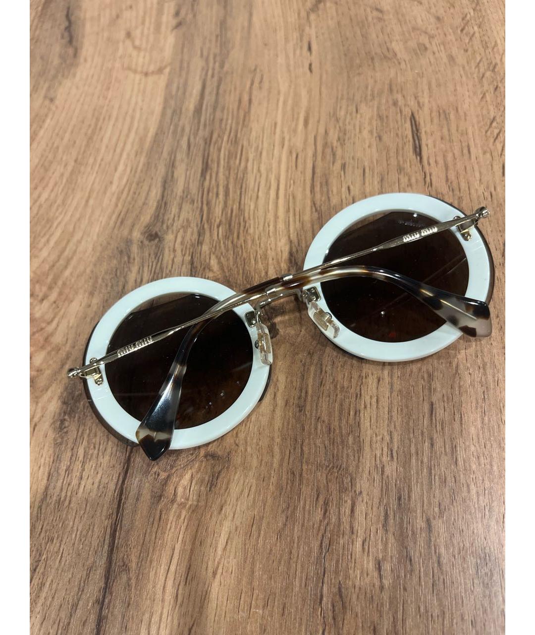 MIU MIU Белые пластиковые солнцезащитные очки, фото 4