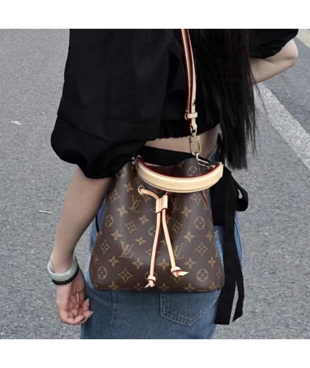 LOUIS VUITTON Коричневая сумка через плечо из канвы, фото 4