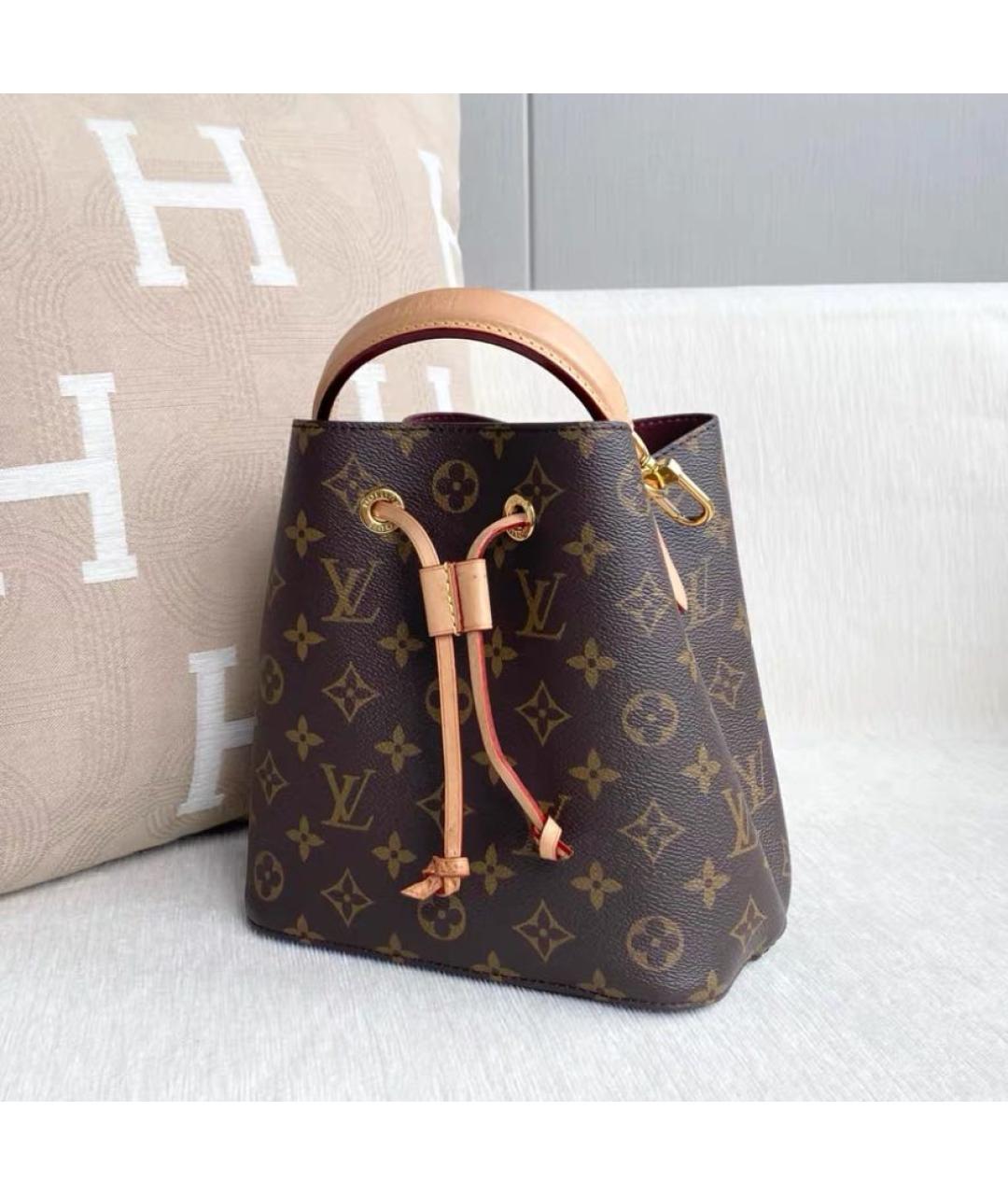 LOUIS VUITTON Коричневая сумка через плечо из канвы, фото 3