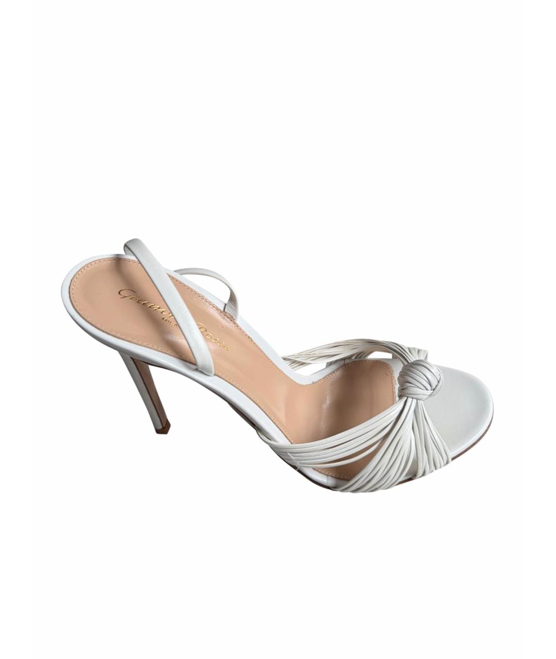 GIANVITO ROSSI Белые кожаные босоножки, фото 1