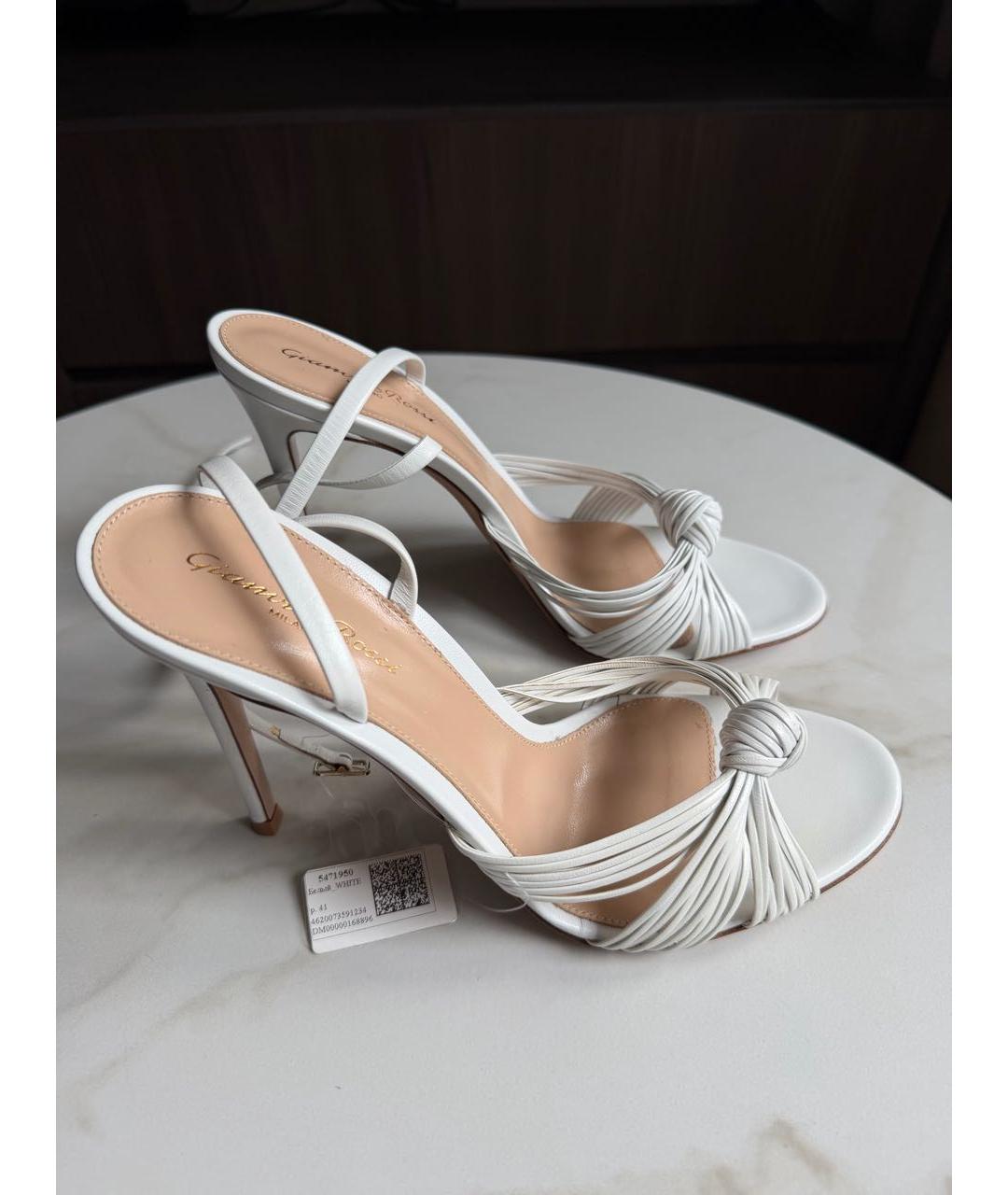 GIANVITO ROSSI Белые кожаные босоножки, фото 7