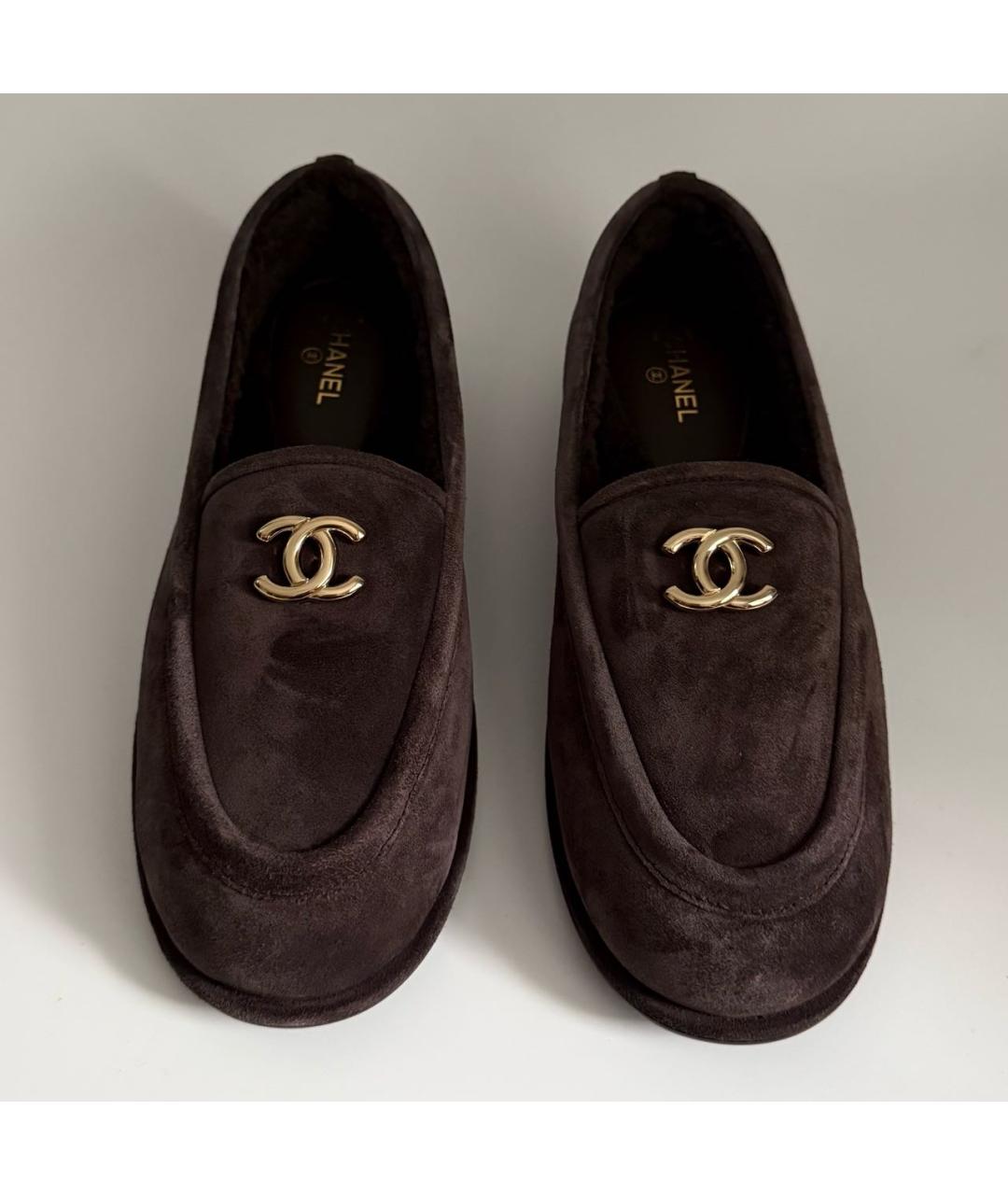 CHANEL Коричневые замшевые лоферы, фото 2