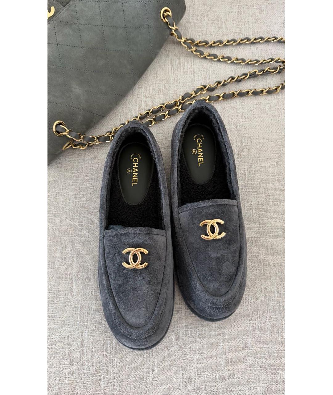 CHANEL Серые замшевые лоферы, фото 2