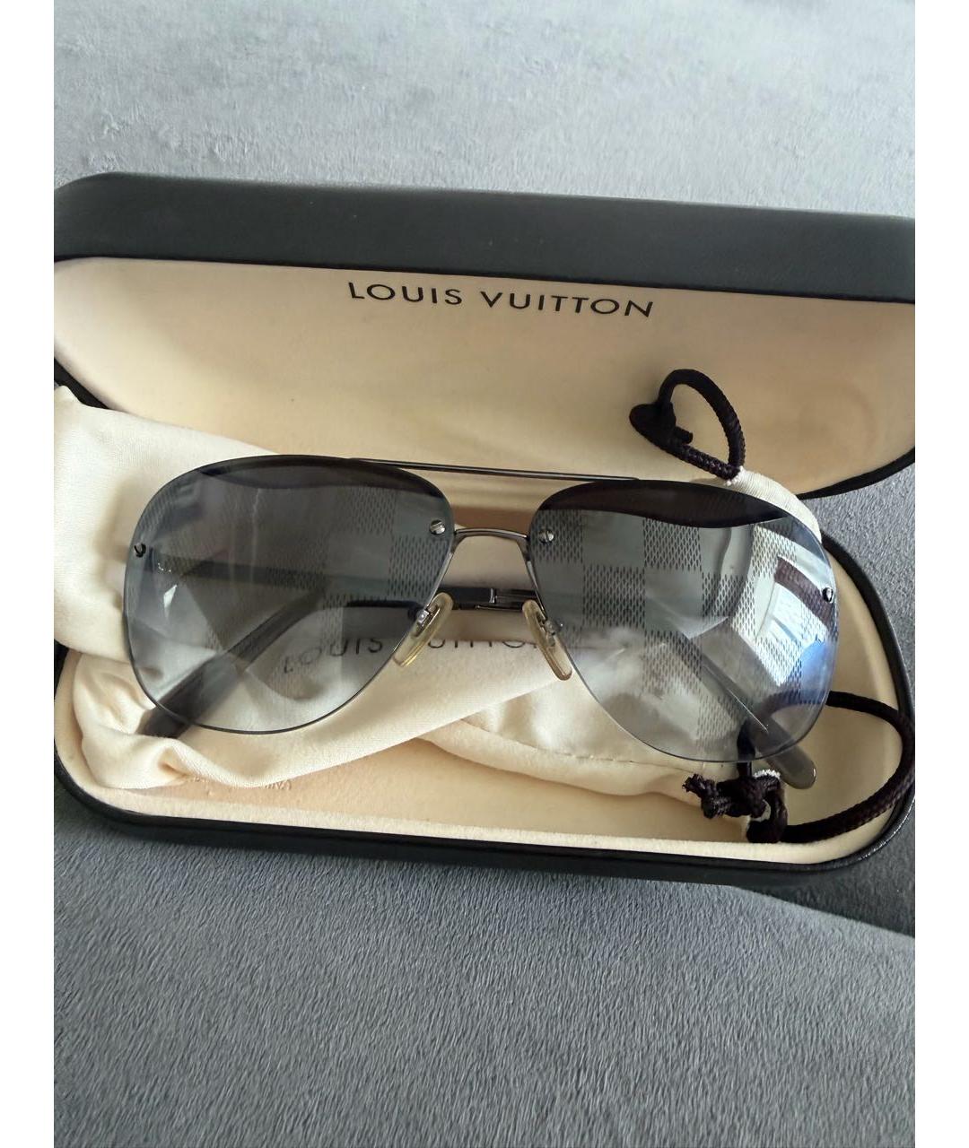 LOUIS VUITTON Серые металлические солнцезащитные очки, фото 2
