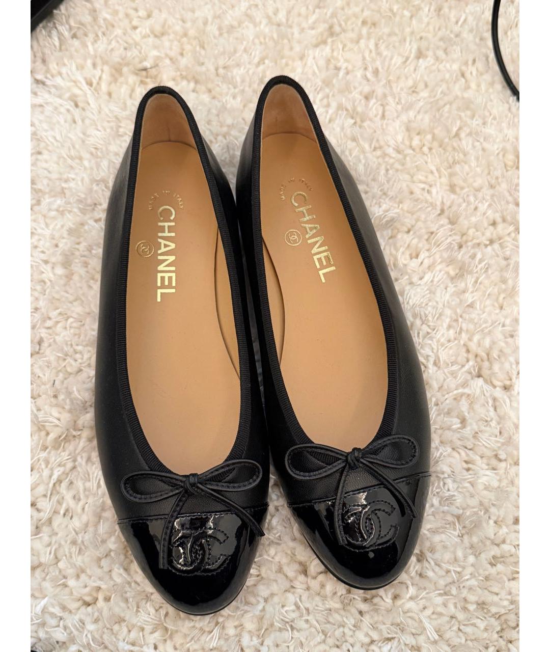 CHANEL Черные кожаные балетки, фото 3