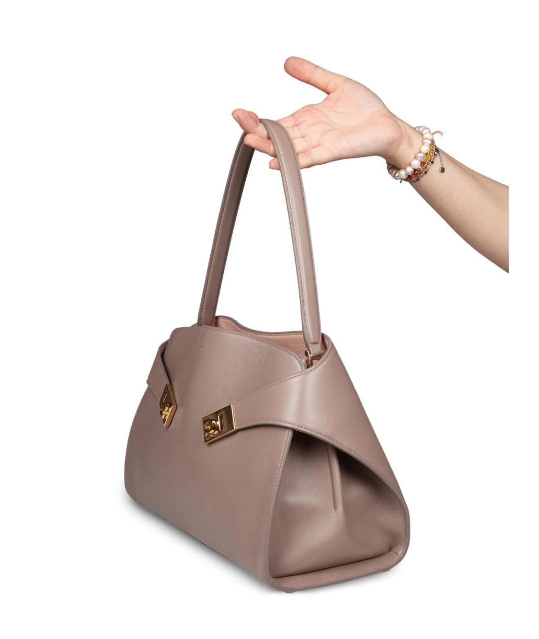 FERRAGAMO Бежевая кожаная сумка тоут, фото 3