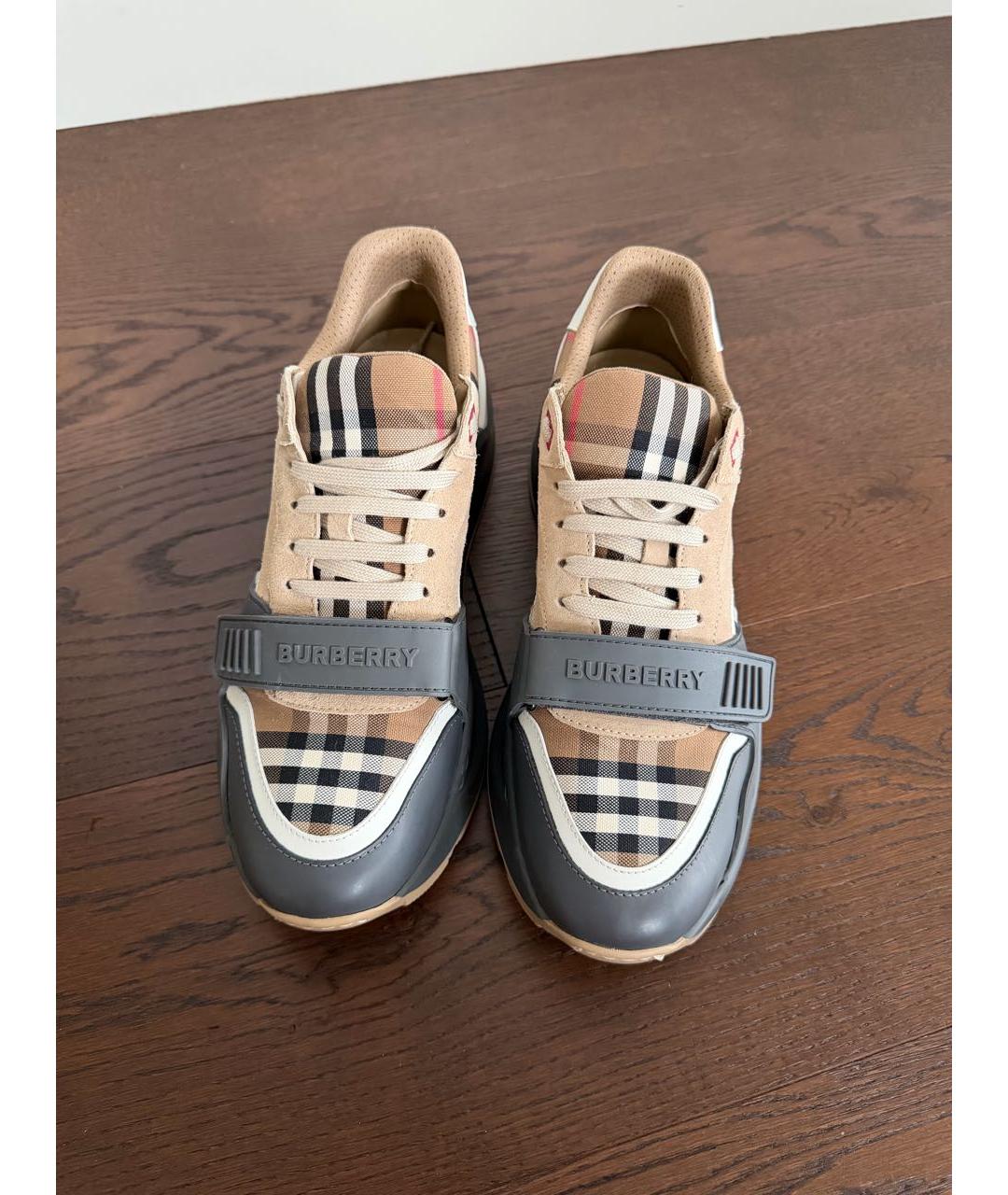 BURBERRY Бежевые кожаные низкие кроссовки / кеды, фото 2