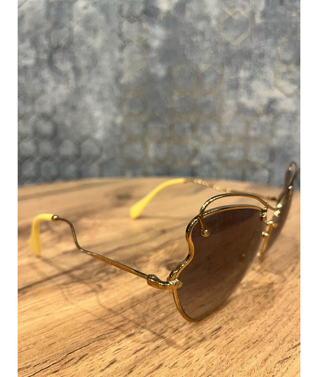 MIU MIU Коричневые пластиковые солнцезащитные очки, фото 3