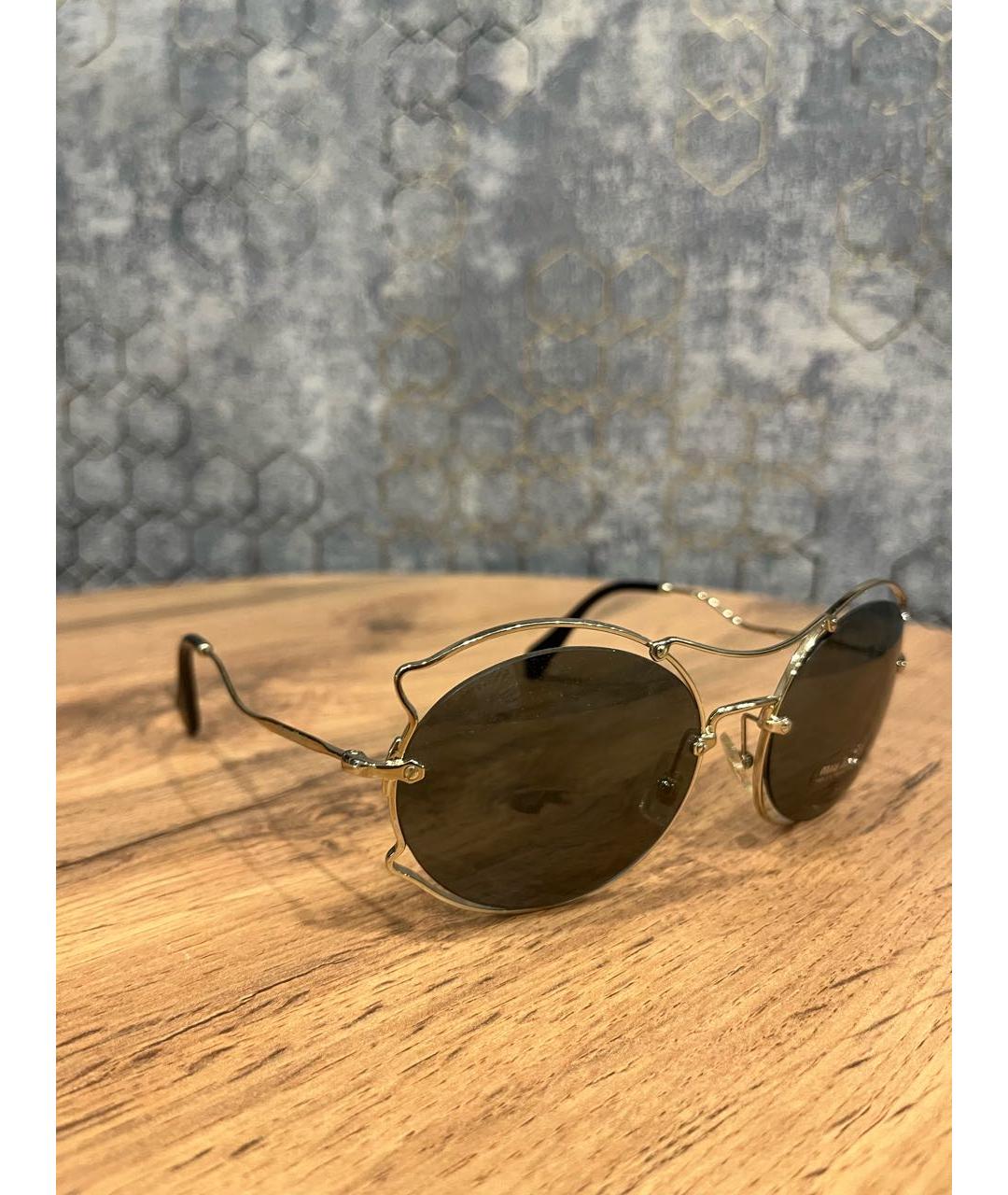 MIU MIU Антрацитовые пластиковые солнцезащитные очки, фото 2