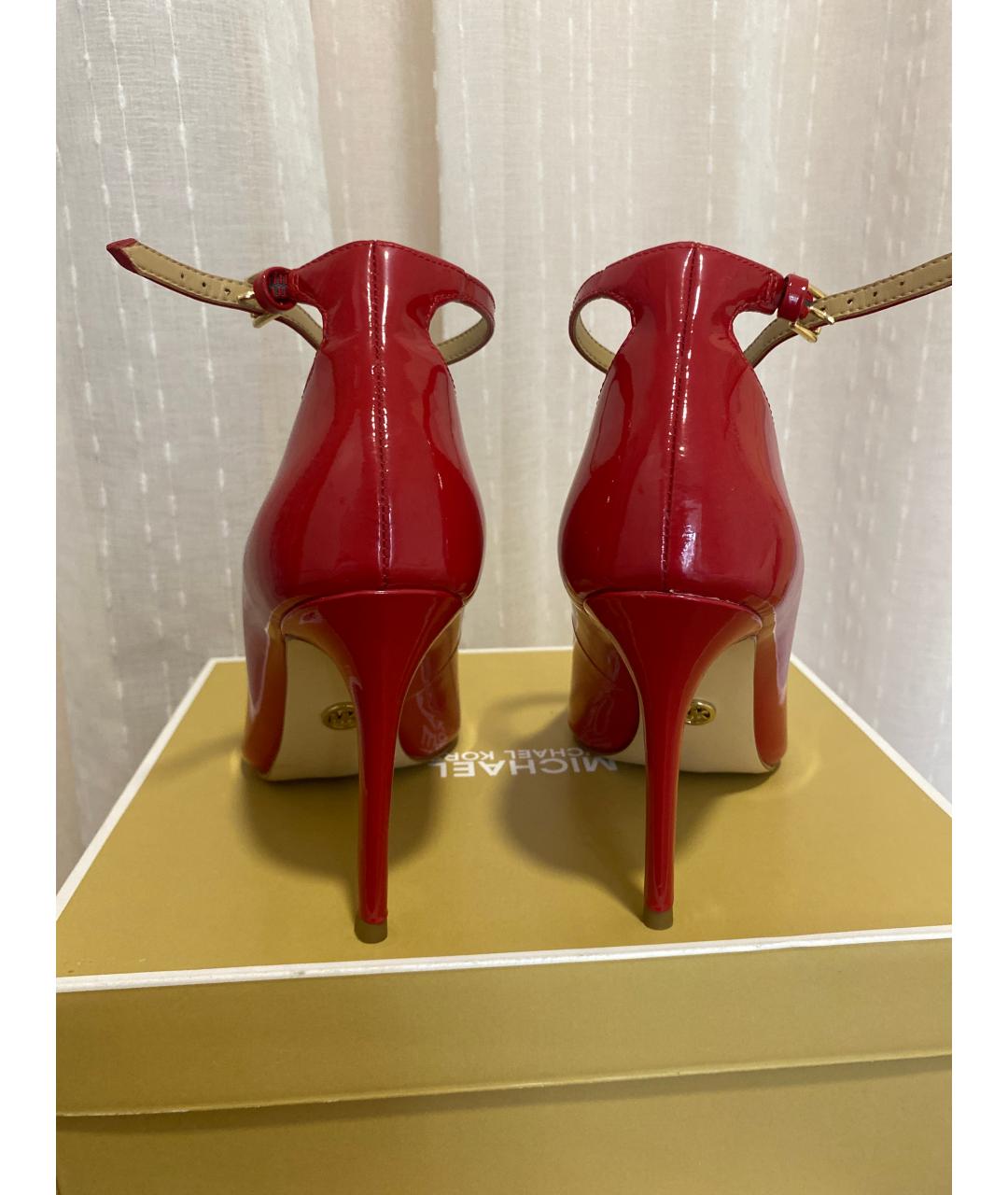 MICHAEL KORS Красные туфли из лакированной кожи, фото 4