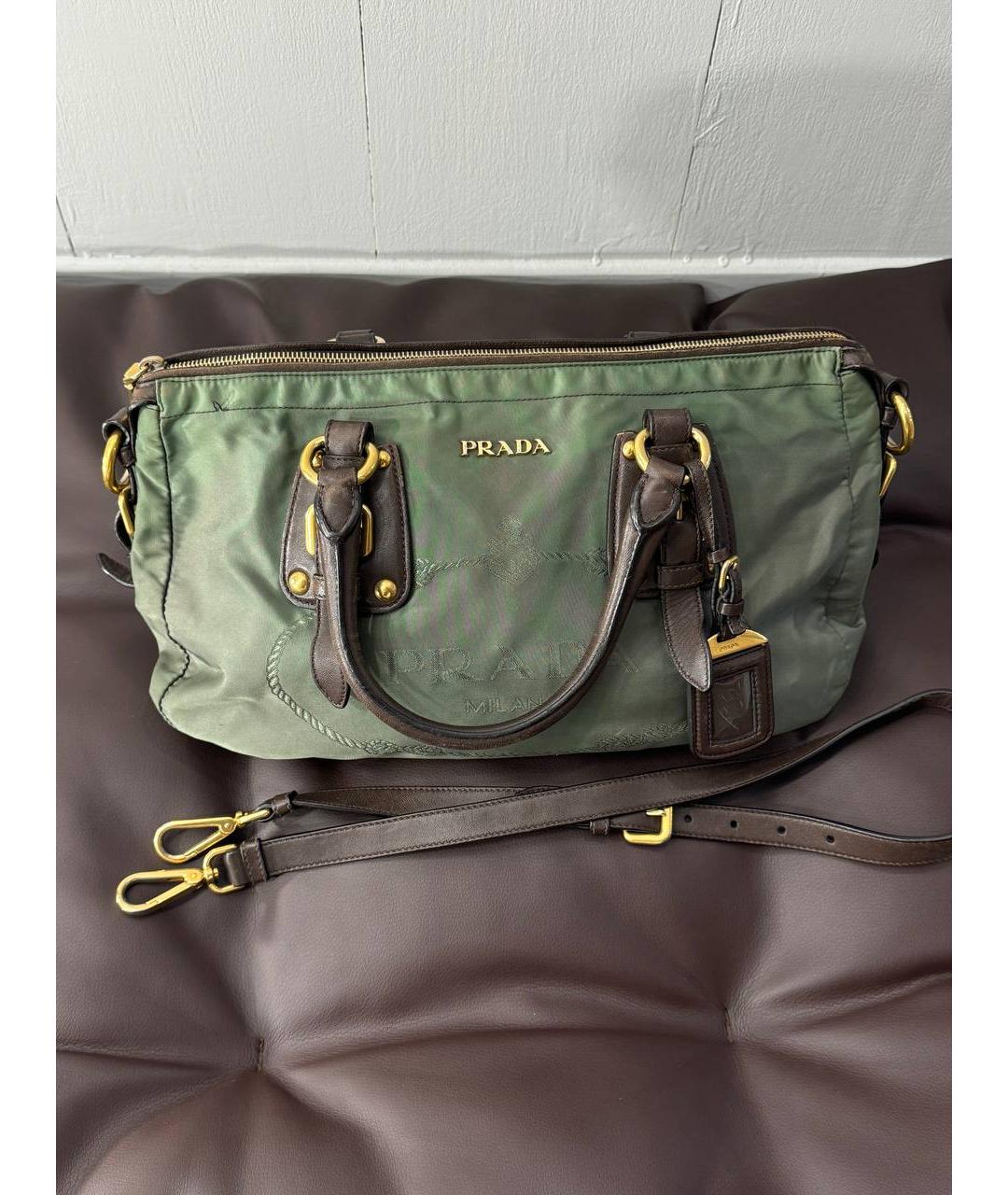 PRADA Зеленая нейлоновая сумка с короткими ручками, фото 9