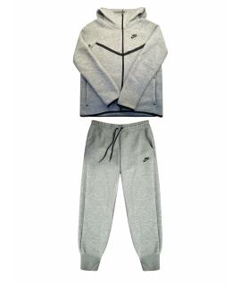 NIKE Спортивные костюмы