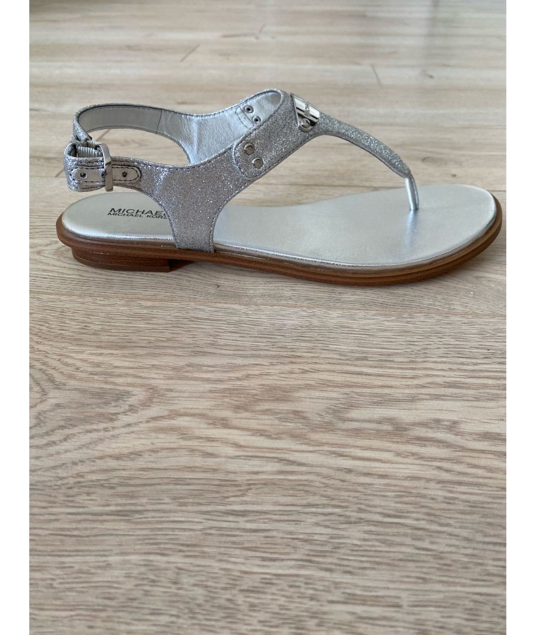 MICHAEL KORS Серебряные кожаные сандалии, фото 5