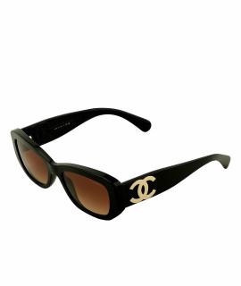 CHANEL Солнцезащитные очки