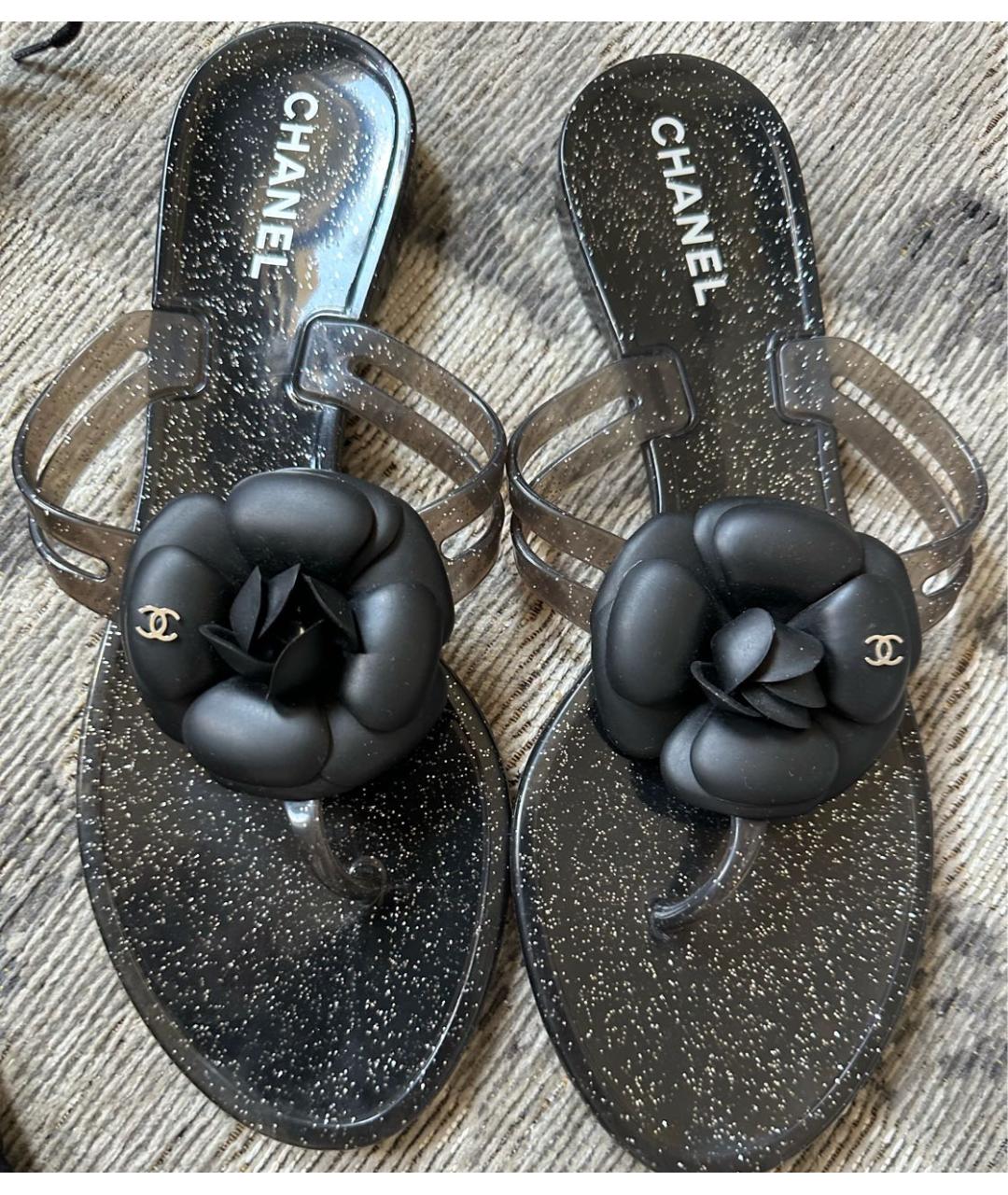 CHANEL Черные резиновые босоножки, фото 2