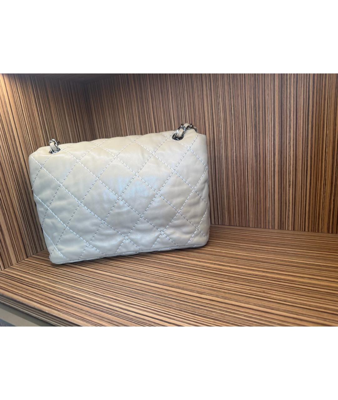 CHANEL Бежевая кожаная сумка через плечо, фото 3