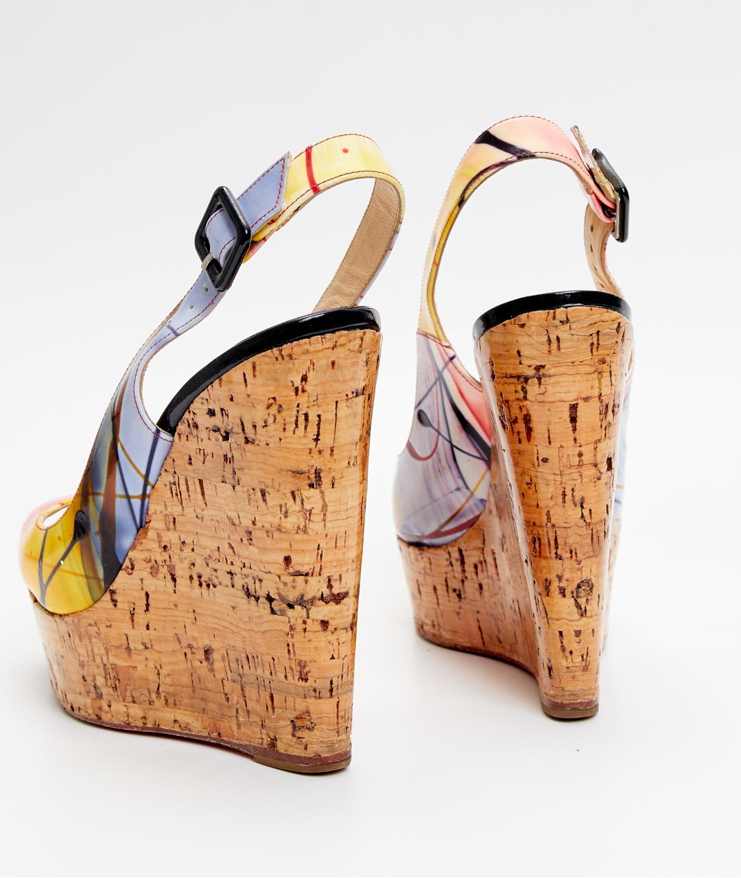 CHRISTIAN LOUBOUTIN Бежевые кожаные туфли, фото 4