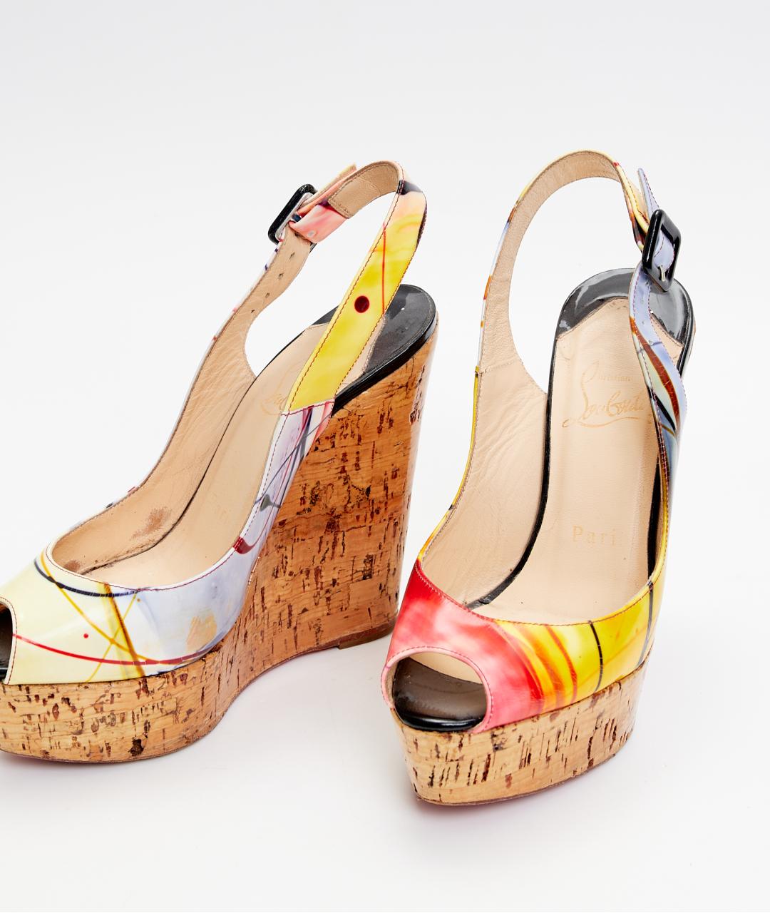 CHRISTIAN LOUBOUTIN Бежевые кожаные туфли, фото 3