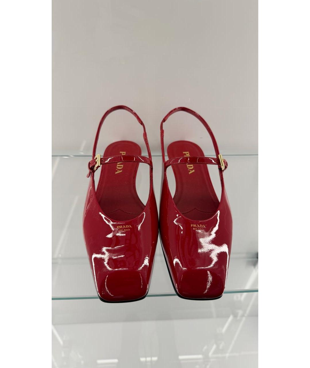 PRADA Красные босоножки из лакированной кожи, фото 3