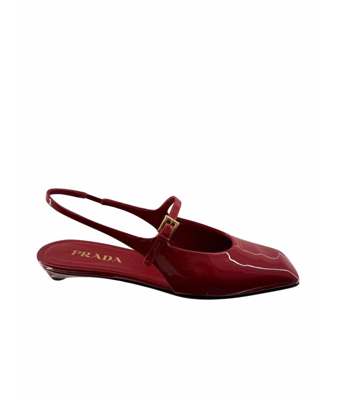 PRADA Красные босоножки из лакированной кожи, фото 1